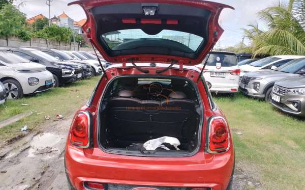 MINI COOPER AT