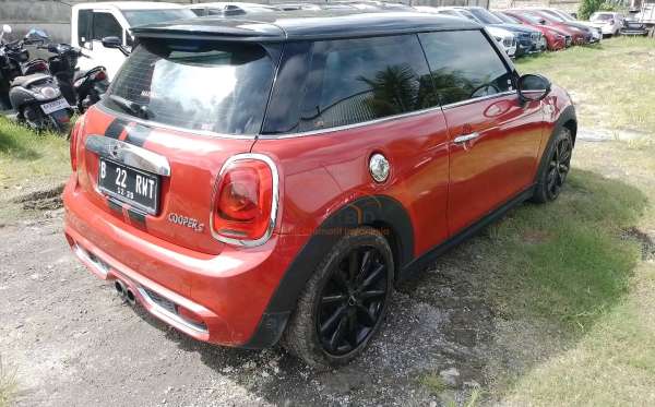 MINI COOPER AT