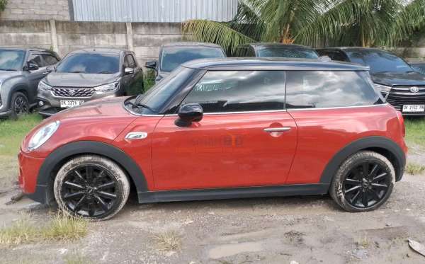 MINI COOPER AT