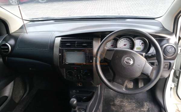 NISSAN GRAND LIVINA XV