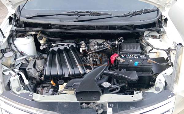 NISSAN GRAND LIVINA XV