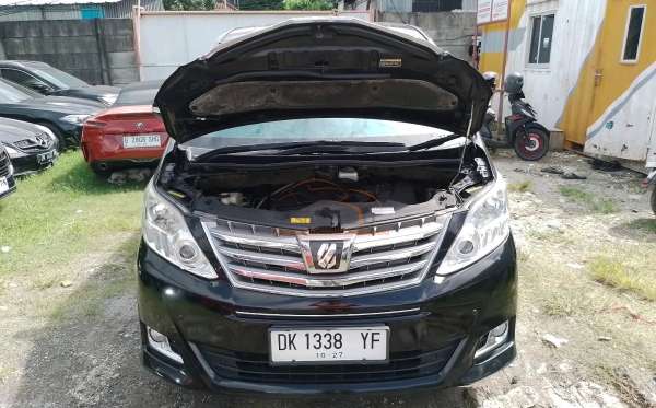 TOYOTA ALPHARD 2.4