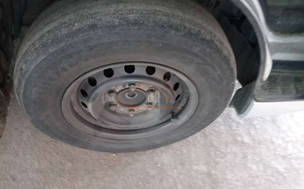 TOYOTA HI ACE COMMUTER