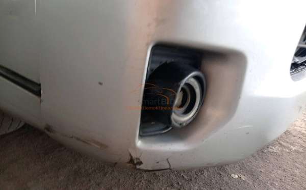 TOYOTA HI ACE COMMUTER