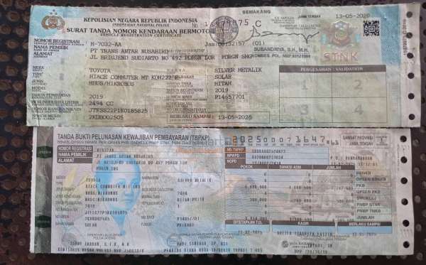 TOYOTA HI ACE COMMUTER