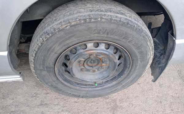 TOYOTA HI ACE COMMUTER