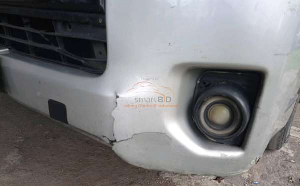 TOYOTA HI ACE COMMUTER