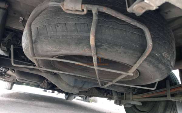 TOYOTA HI ACE COMMUTER