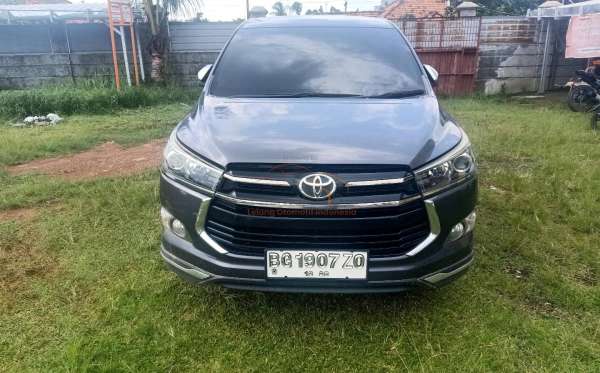 TOYOTA INNOVA VENTURER