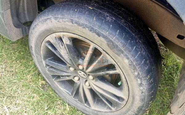 TOYOTA INNOVA VENTURER