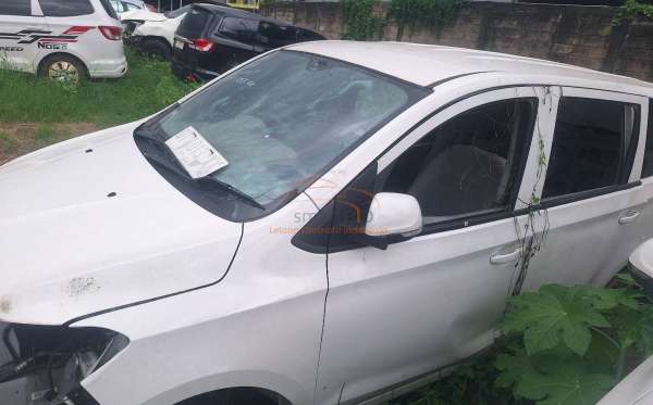 WULING CONFERO