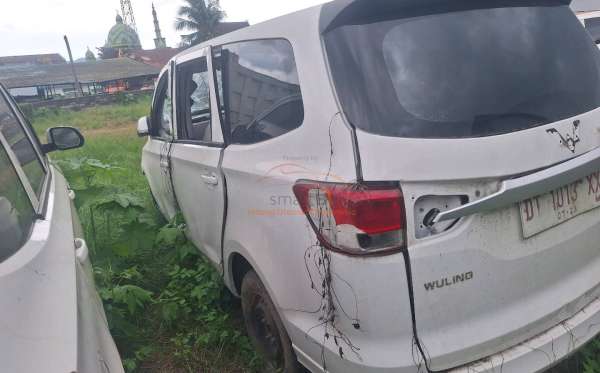 WULING CONFERO