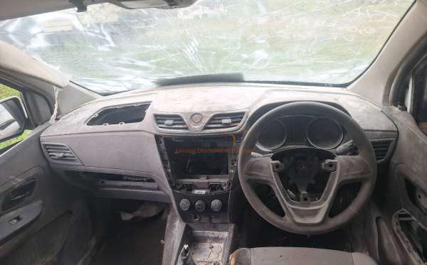 WULING CONFERO