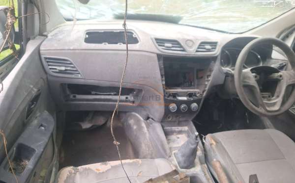 WULING CONFERO