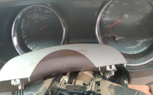 WULING  CONFERO  1.5 (4X2)