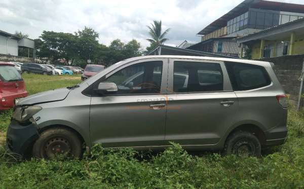WULING  CONFERO  1.5 (4X2)