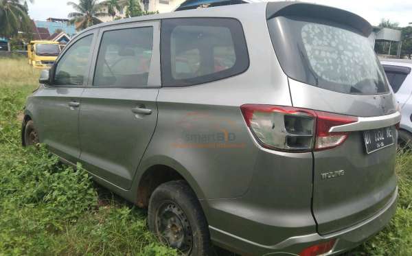 WULING  CONFERO  1.5 (4X2)