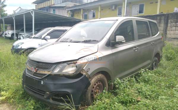 WULING  CONFERO  1.5 (4X2)