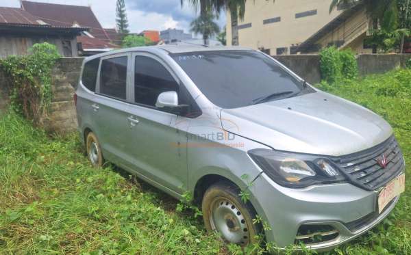 WULING  FORMO