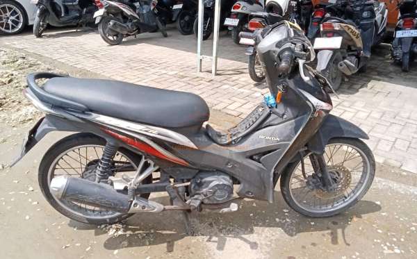 HONDA REVO