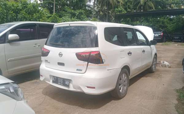 NISSAN  GRAND LIVINA  1.5 SV