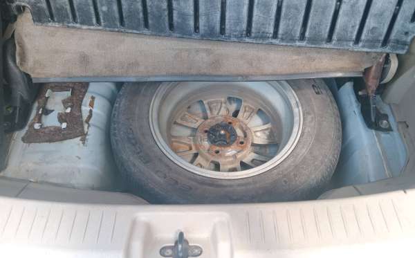 NISSAN  GRAND LIVINA  1.5 SV