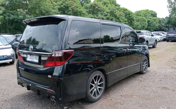 TOYOTA ALPHARD S 2.4
