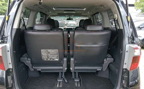 TOYOTA ALPHARD S 2.4