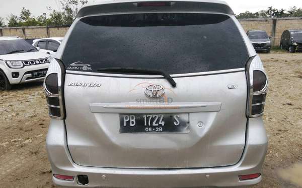 TOYOTA  AVANZA  1.3 G