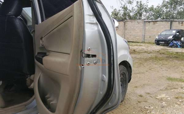 TOYOTA  AVANZA  1.3 G