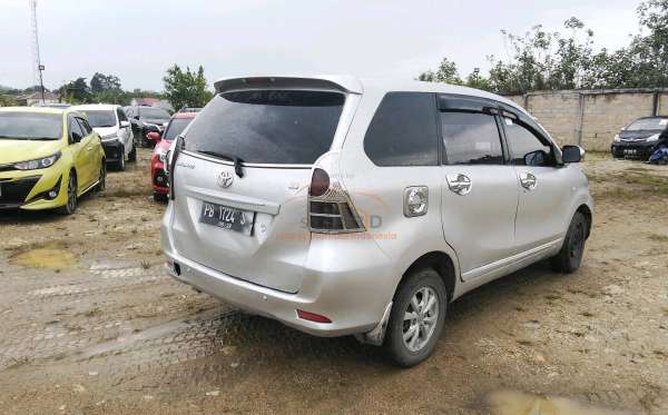 TOYOTA  AVANZA  1.3 G