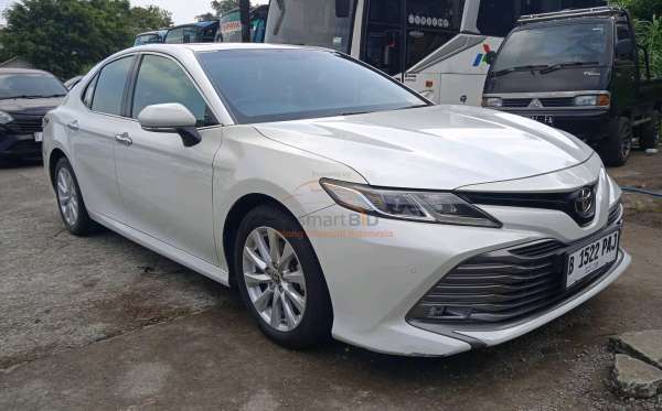 TOYOTA CAMRY V
