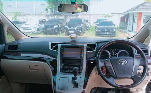 TOYOTA VELLFIRE X