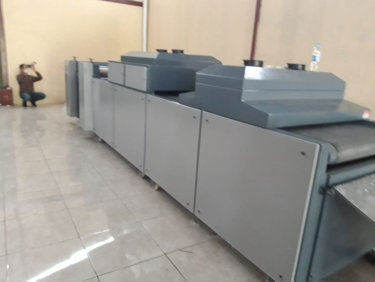 WA YEN CURRING UV VERNISH UVC 1100 M