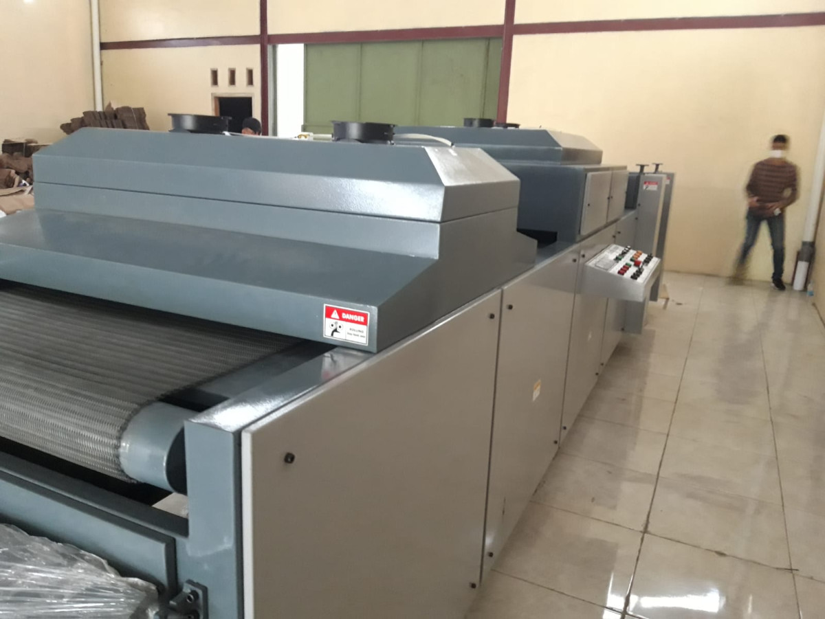 WA YEN CURRING UV VERNISH UVC 1100 M