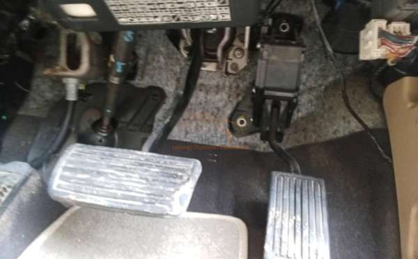 HONDA  CR-V  RE1 2WD 2.4 A/T