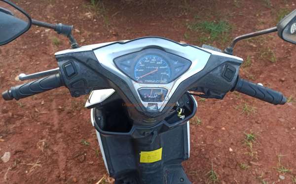 HONDA VARIO 110 ESP CW FI