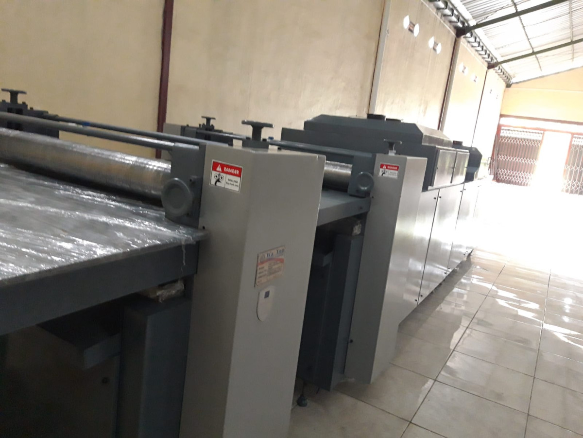 WA YEN CURRING UV VERNISH UVC 1100 M