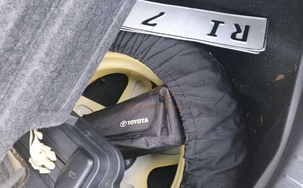 TOYOTA ALPHARD 2.5 G