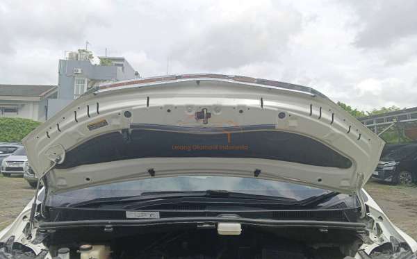 TOYOTA ALPHARD 2.5 G