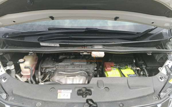 TOYOTA ALPHARD 2.5 G