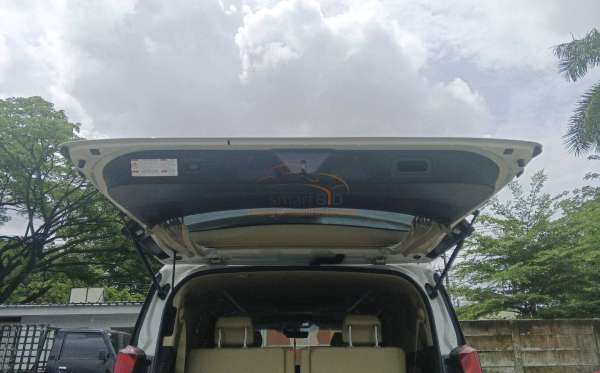 TOYOTA ALPHARD 2.5 G