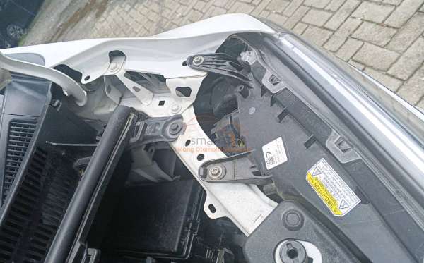 TOYOTA ALPHARD 2.5 G