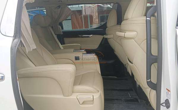 TOYOTA ALPHARD 2.5 G