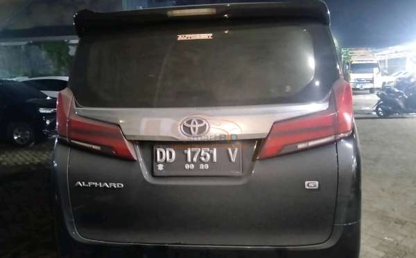 TOYOTA ALPHARD 2.5 G