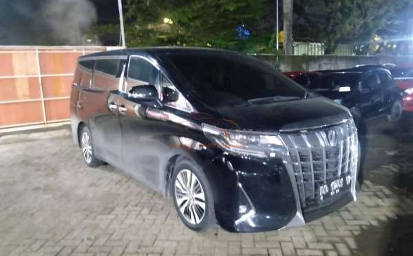 TOYOTA ALPHARD 2.5 G