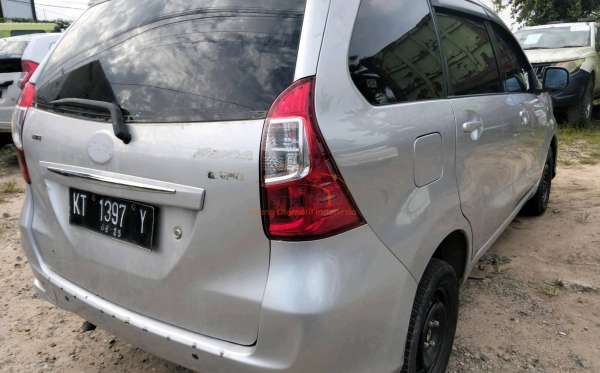 TOYOTA AVANZA