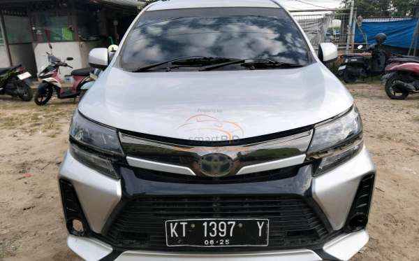TOYOTA AVANZA