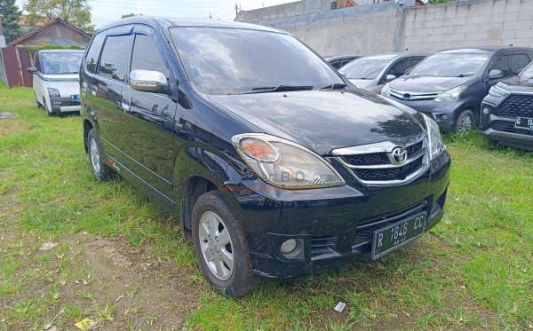 TOYOTA AVANZA 1.3 G