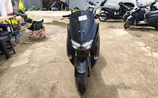 YAMAHA NMAX